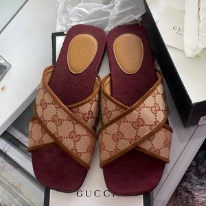 Gucci T. original GG/Suede Sweet Beige Sandals